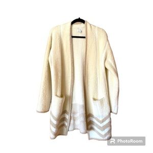 Very soft and fuzzy Lucky Brand coatigan.